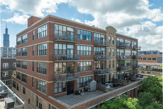 15 S Throop St in Chicago, IL - Building Photo - Building Photo