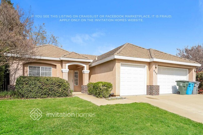 945 Skyline Dr in Yuba City, CA - Foto de edificio - Building Photo