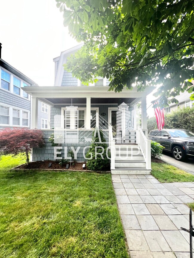 230 Lake St in Boston, MA - Building Photo - Building Photo