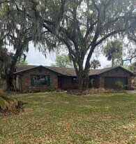 1833 Oakwood Trail in Melbourne, FL - Building Photo