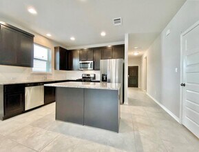 2148 Pecan Island Dr in Leander, TX - Building Photo - Building Photo