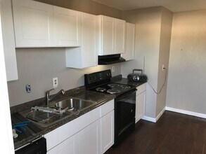 857-859 Meadowlark Cir in Granbury, TX - Building Photo - Building Photo