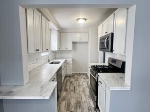 3565 Phillips Ave in Berkley, MI - Building Photo - Building Photo