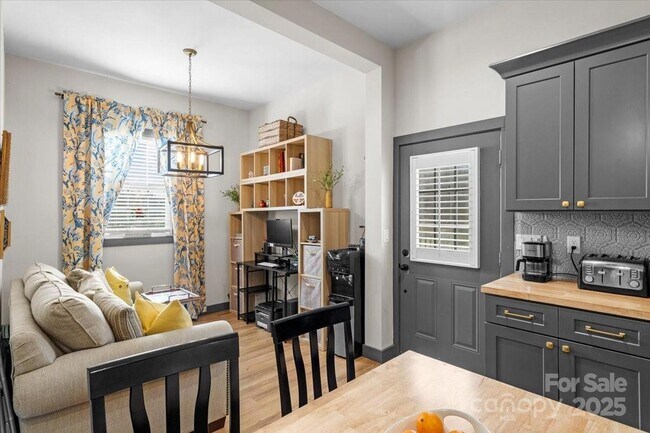 8478 Rocky River Rd in Harrisburg, NC - Building Photo - Building Photo