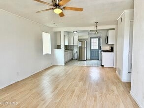 805 Santa Barbara Dr in El Paso, TX - Building Photo - Building Photo