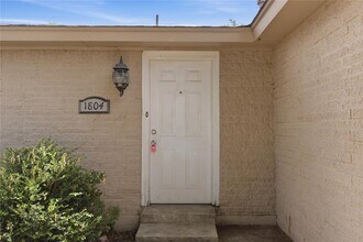 1804 SE 12th St in Moore, OK - Building Photo - Building Photo