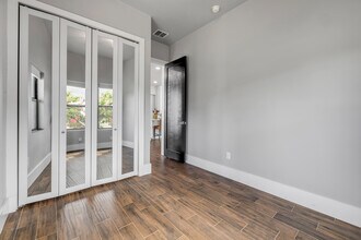 1707 N Peninsula Ave in New Smyrna Beach, FL - Building Photo - Building Photo