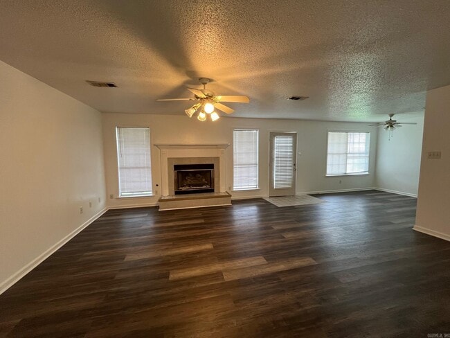 716 N Hospital Dr in Jacksonville, AR - Building Photo - Building Photo