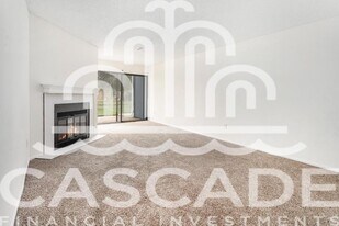 8143 Holmes St in Kansas City, MO - Building Photo