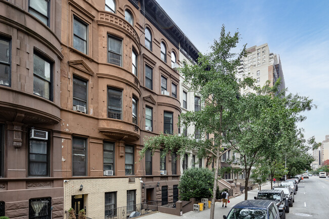 28 W 96th St in New York, NY - Building Photo - Building Photo