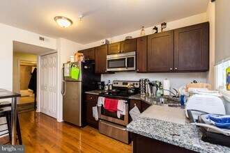 1429 Poplar St in Philadelphia, PA - Building Photo - Building Photo