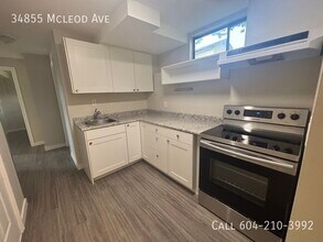 2 Bedroom Suite in East Abbotsford in Abbotsford, BC - Building Photo - Building Photo