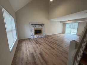 1918 Mirtle Grove Ct in Columbia, MO - Building Photo - Building Photo