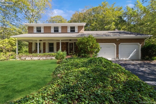 property at 2622 Roanoke Ave