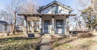 510 S Washington St in Junction City, KS - Building Photo