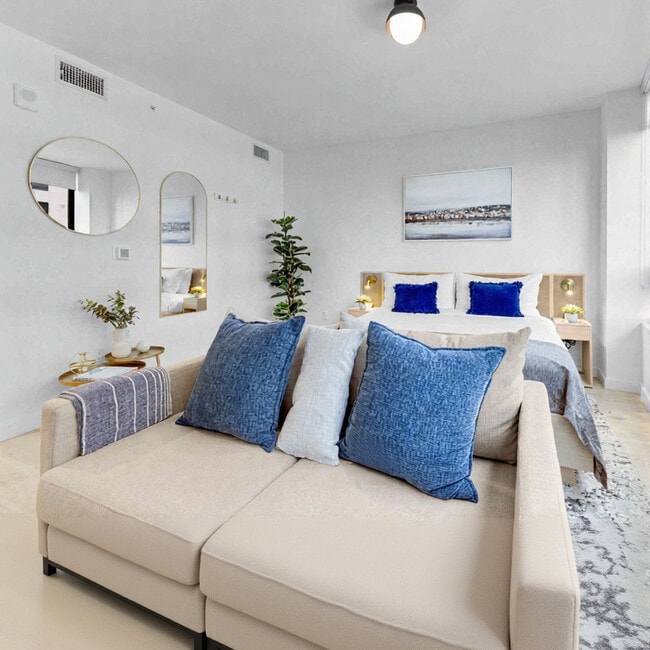225 N Miami Ave