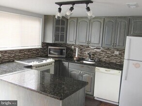 174 Wellington Terrace in Lansdale, PA - Building Photo - Building Photo