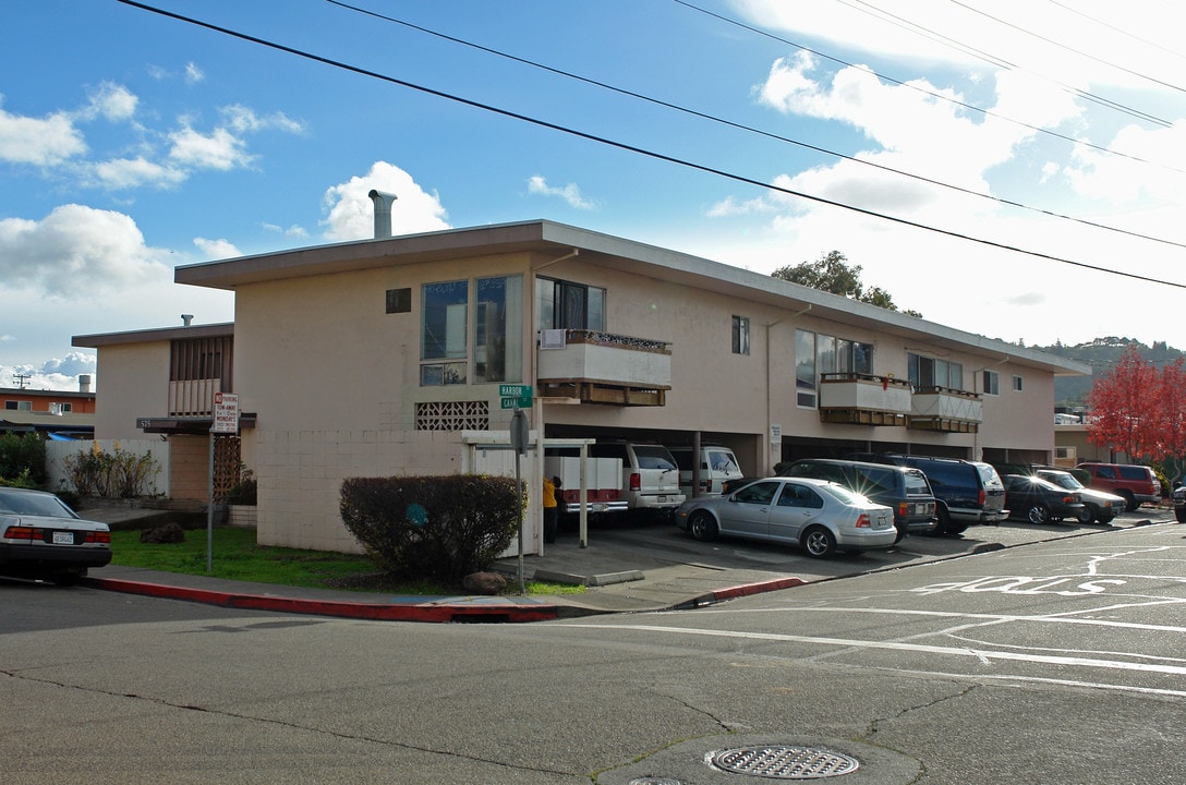 575 Canal St in San Rafael, CA - Building Photo