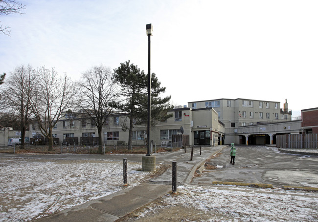 Firgrove Crescent in Toronto, ON - Building Photo - Building Photo