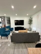 846 Croton Dr in Royal Palm Beach, FL - Building Photo - Building Photo