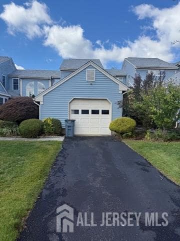 28 Daniel Webster Ave in Monroe Township, NJ - Building Photo - Building Photo