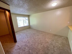 1705 Heatheridge Rd in Fort Collins, CO - Building Photo - Building Photo