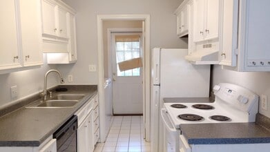 502 Oak Circle Dr, Unit C5 in Myrtle Beach, SC - Building Photo - Building Photo