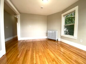 185 Bowdoin St, Unit 186 Bowdoin unit 2 in Boston, MA - Building Photo - Building Photo