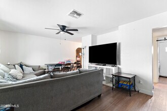 5546 W Encanto Blvd in Phoenix, AZ - Building Photo - Building Photo