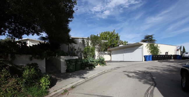 1669 Sargent Ct in Los Angeles, CA - Foto de edificio - Building Photo