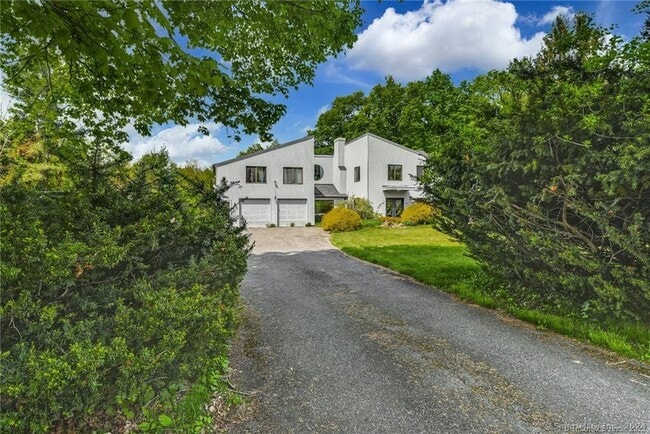 property at 147 Chestnut Tree Hill Rd