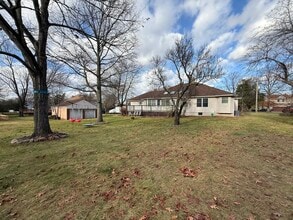 49 Orris Ave in Piscataway, NJ - Building Photo - Building Photo