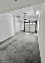 23479 Buckland Farm Terrace in Ashburn, VA - Building Photo