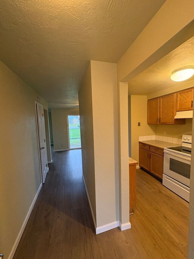 41 U St in Springfield, OR - Building Photo - Building Photo