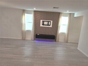 10382 Arroyo Willow St in Las Vegas, NV - Building Photo - Building Photo