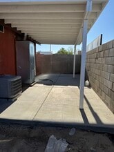 124 W Ave F 12 in Lancaster, CA - Building Photo - Building Photo