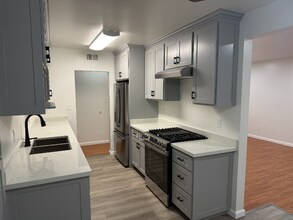 6600 Corona Ave in Bell, CA - Building Photo - Building Photo