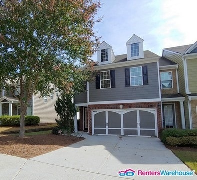 property at 964 Pierce Ivy Ct NE