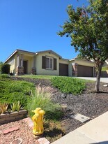 27635 Whisperwood Dr in Menifee, CA - Building Photo