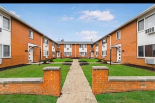 3333 W Broad St in Columbus, OH - Building Photo