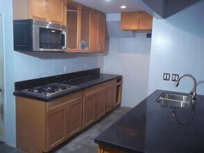 1631 Van Horne Ln in Redondo Beach, CA - Building Photo - Building Photo