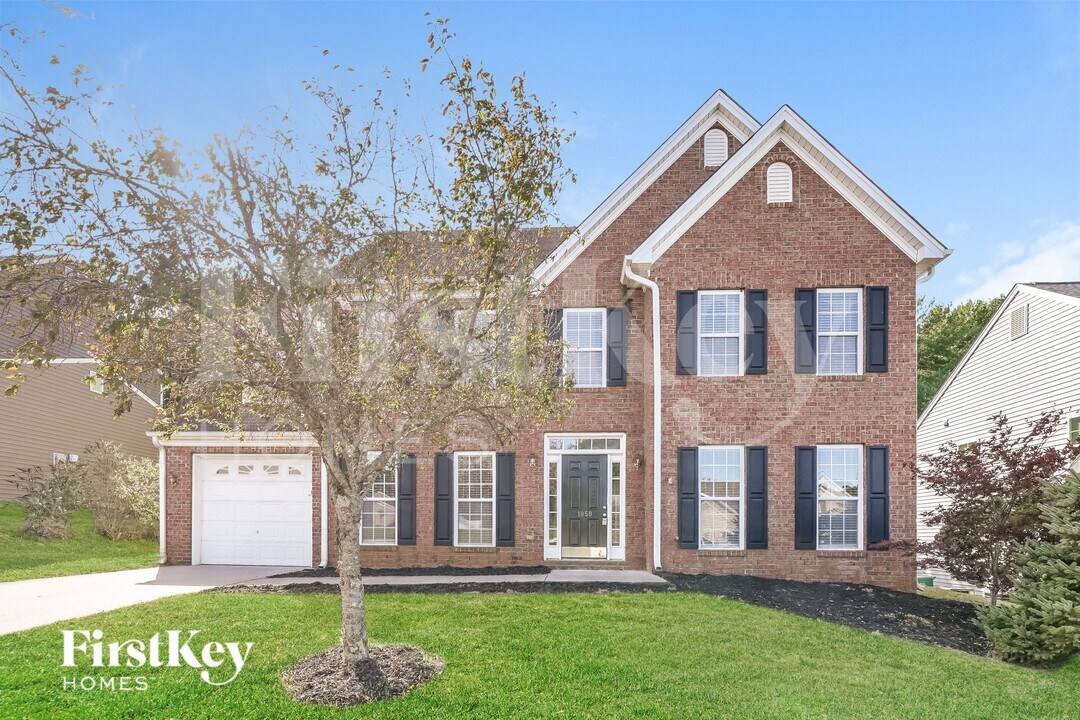 1050 Spruce Garden Dr in Rural Hall, NC - Building Photo