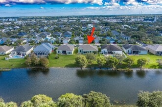 10671 SW Waterway Ln in Port St. Lucie, FL - Building Photo - Building Photo