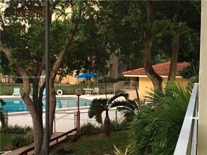 7722 Camino Real in Miami, FL - Building Photo - Building Photo