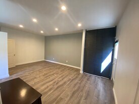 136 Farallon Dr, Unit Garden Studio