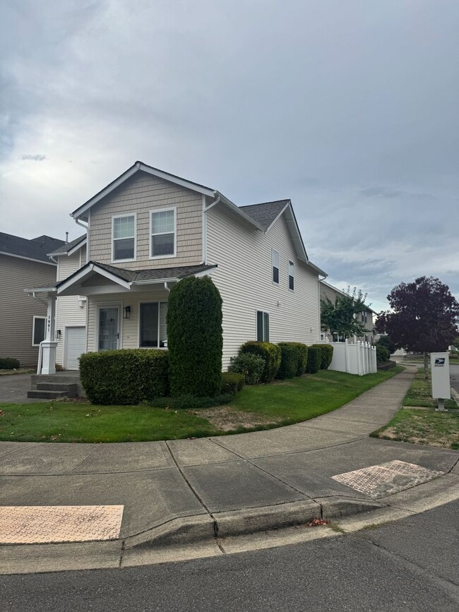 1991 Homan Ave in Dupont, WA - Building Photo - Building Photo