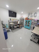 16953 NE 22nd Ave in North Miami Beach, FL - Building Photo - Building Photo