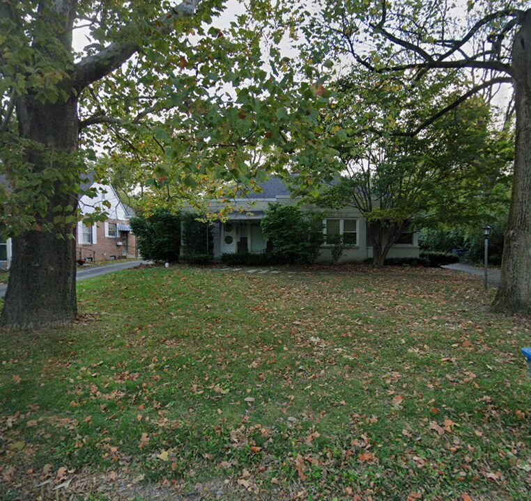 5649 N Illinois St in Indianapolis, IN - Building Photo