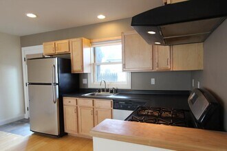 18 Monroe St in Burlington, VT - Building Photo - Building Photo