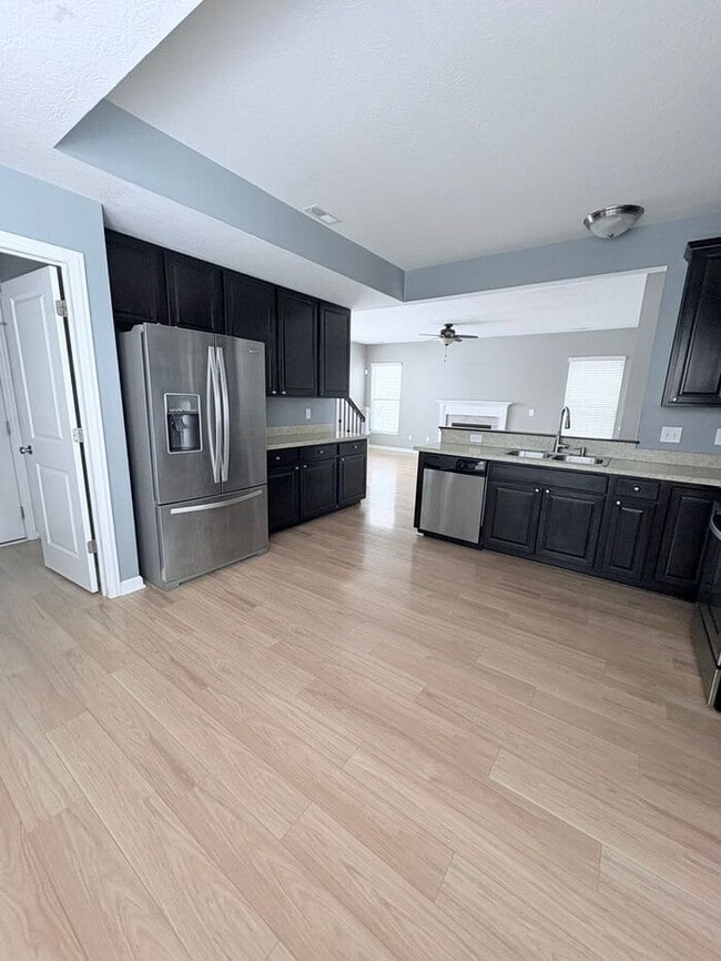 7876 Ashenden Dr in Columbus, OH - Building Photo - Building Photo